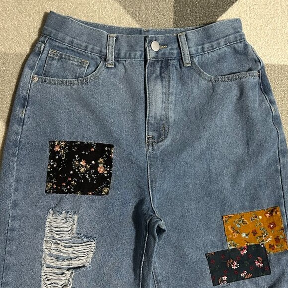 Cider Patchwork Distressed Raw Hem Cropped/Capris Jeans Women's Size M - Picture 3 of 11